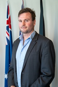 Photo of Simon Couch.